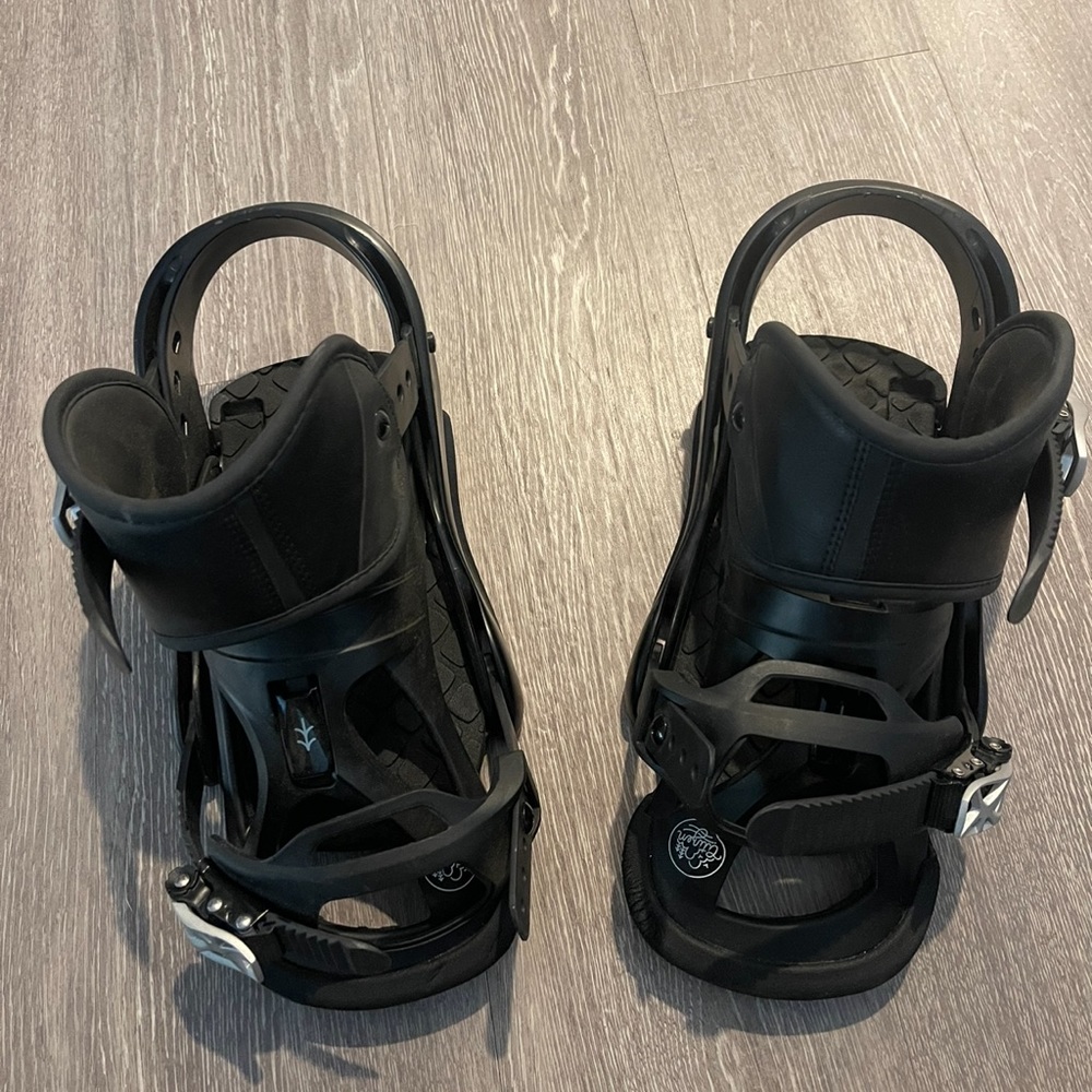 Burton Citizen bindings